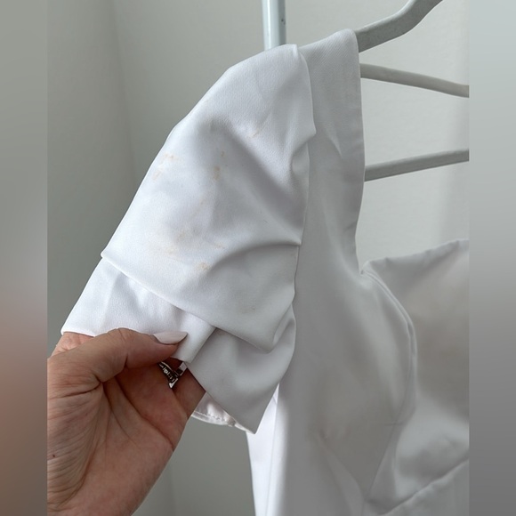 Wedding Dress - Picture 6 of 8